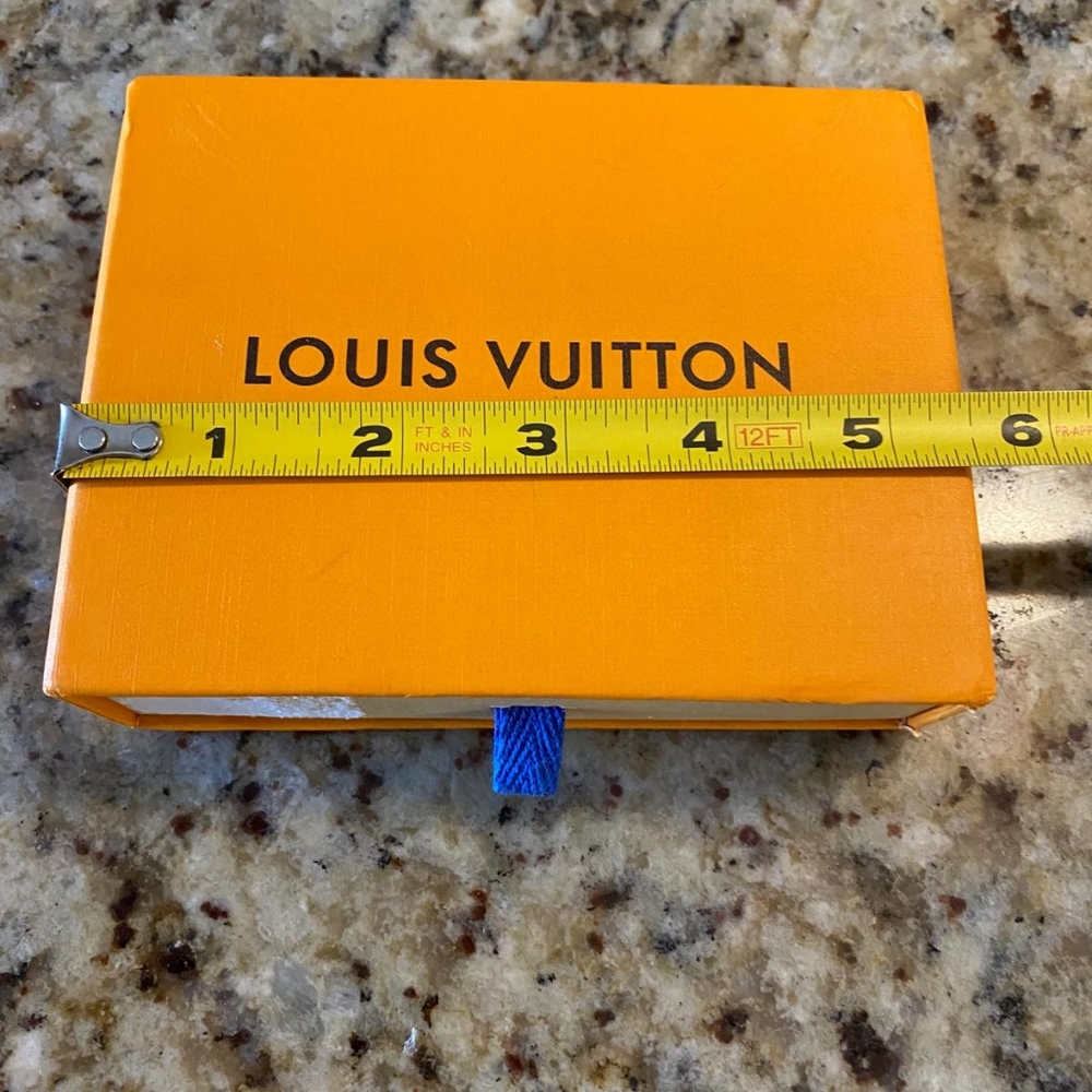 Louis Vuitton box